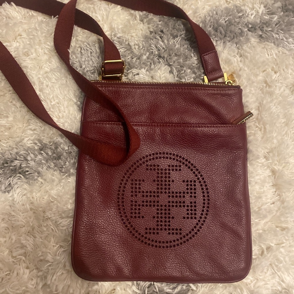 Tory Burch logo leather crossbody wine color